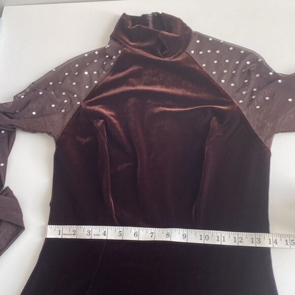 Vintage Tadashi Chocolate Brown Velvet Embellished Gown Size Medium - Picture 12 of 15